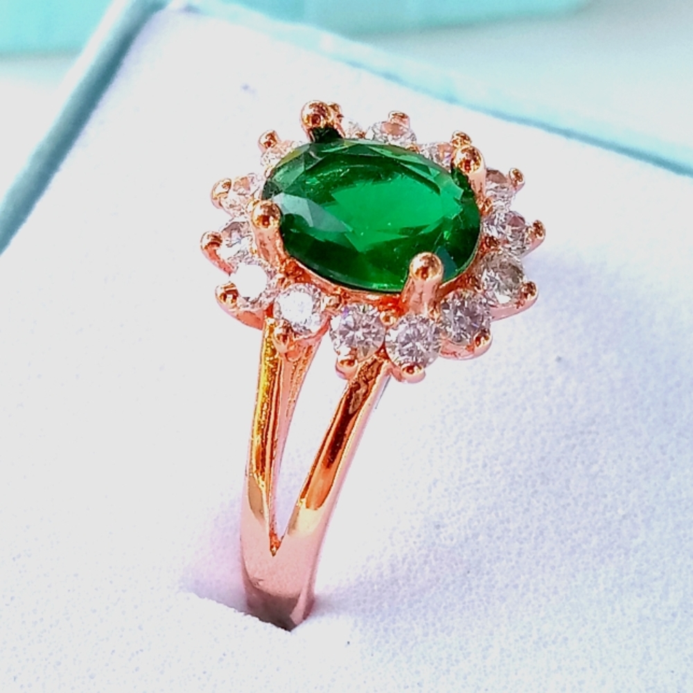 Green Emerald Zercon Ring